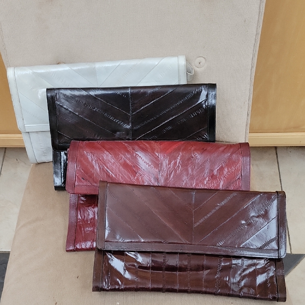 Geuine eelskin Leather Clutch